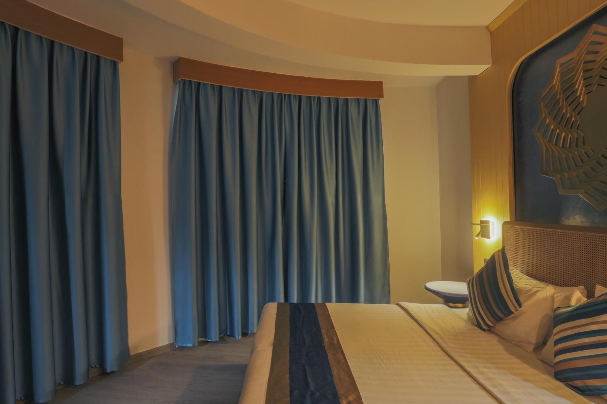 Umet Seaview Hotel With Free Airport Pick Up And Drop T&C Apply Мале Экстерьер фото