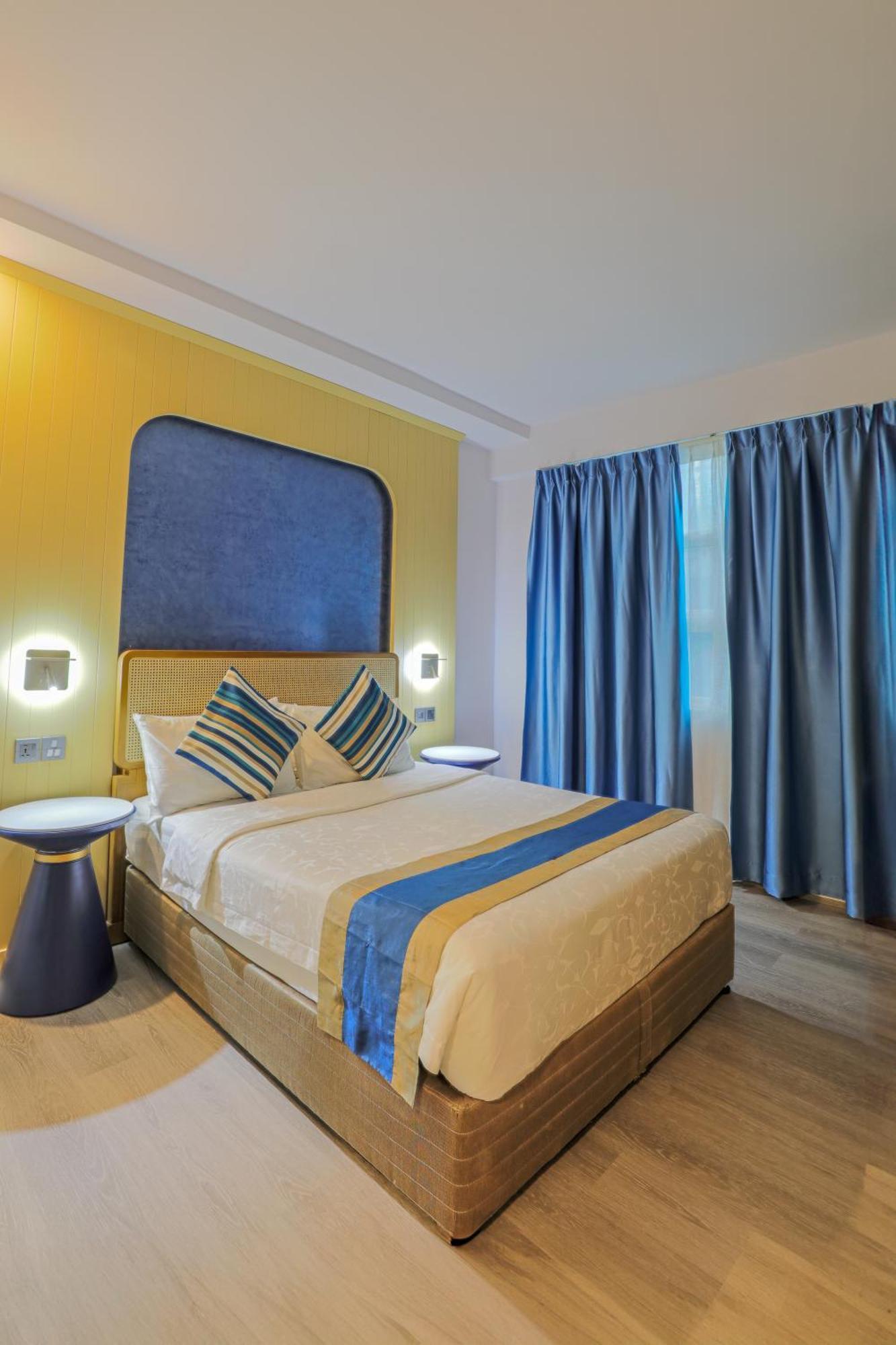 Umet Seaview Hotel With Free Airport Pick Up And Drop T&C Apply Мале Экстерьер фото