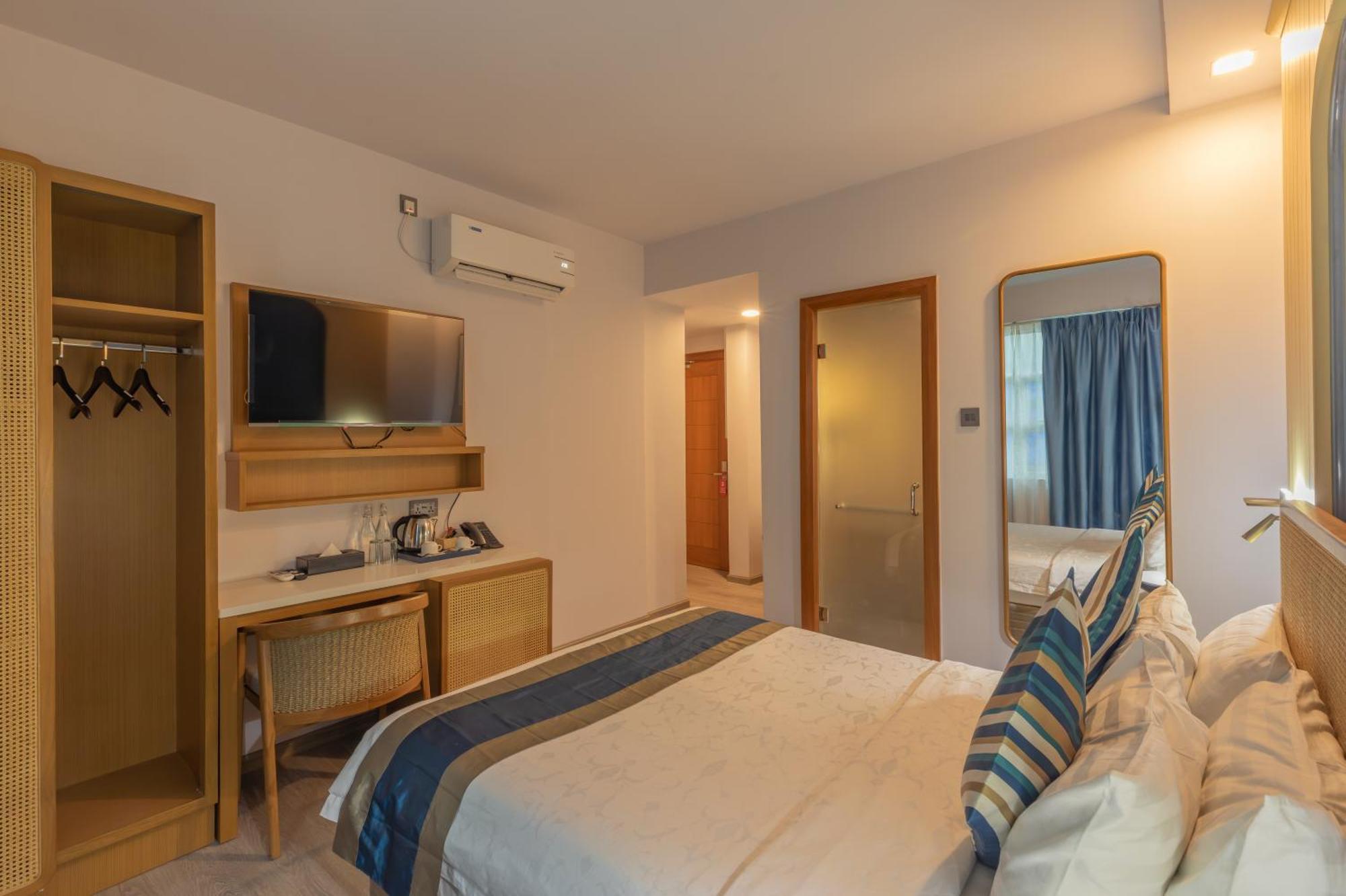 Umet Seaview Hotel With Free Airport Pick Up And Drop T&C Apply Мале Экстерьер фото