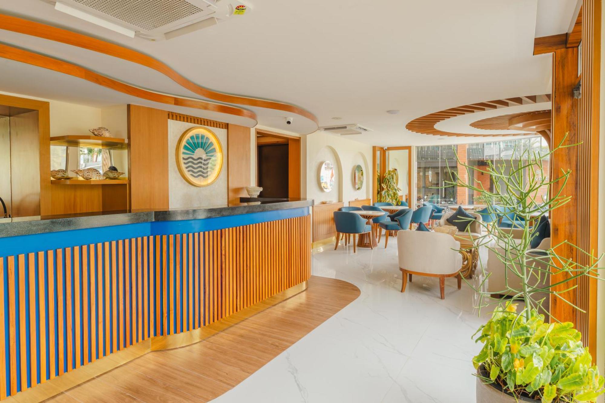 Umet Seaview Hotel With Free Airport Pick Up And Drop T&C Apply Мале Экстерьер фото