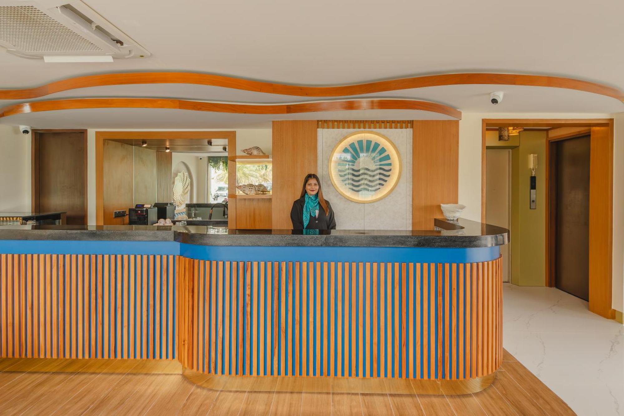 Umet Seaview Hotel With Free Airport Pick Up And Drop T&C Apply Мале Экстерьер фото