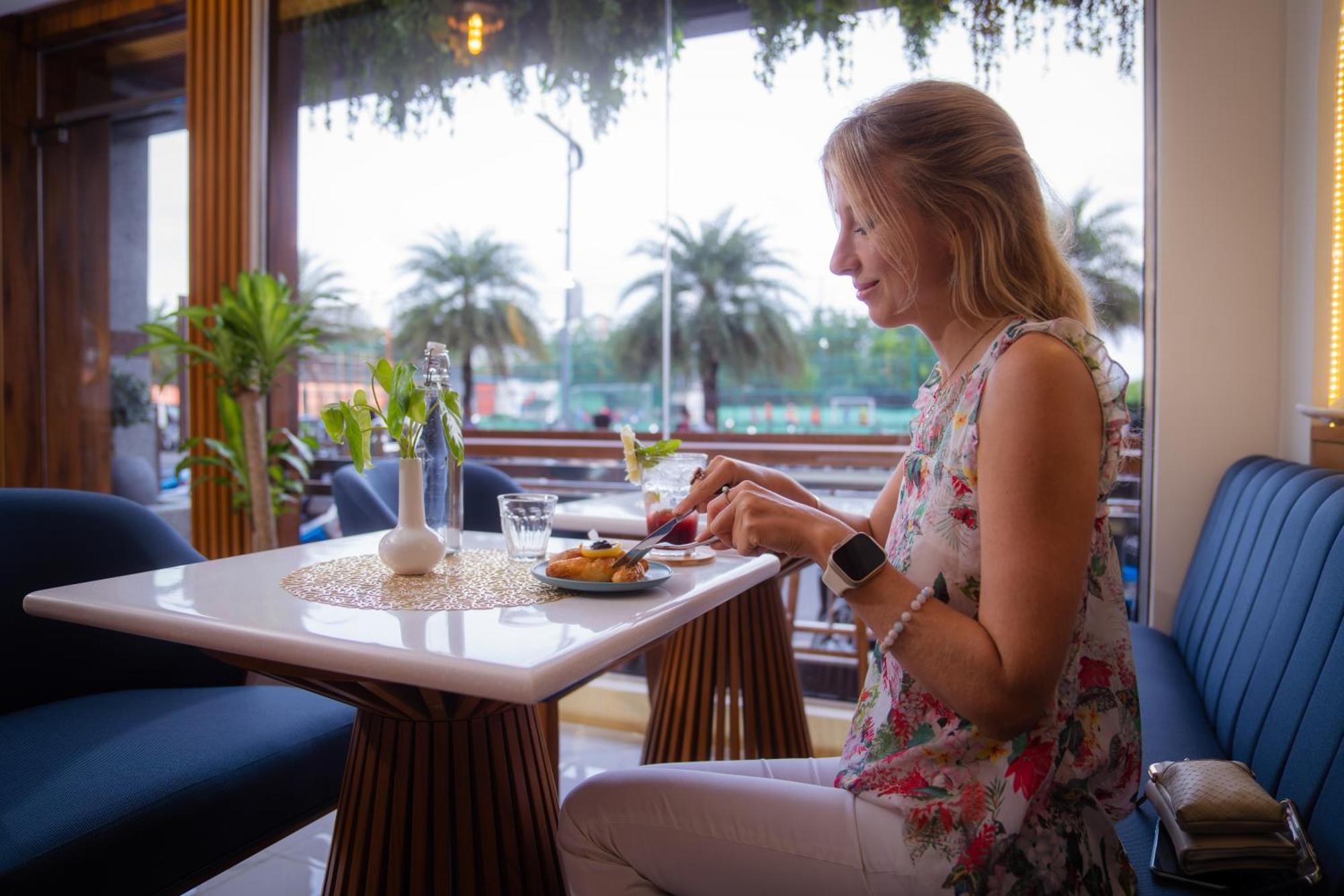 Umet Seaview Hotel With Free Airport Pick Up And Drop T&C Apply Мале Экстерьер фото