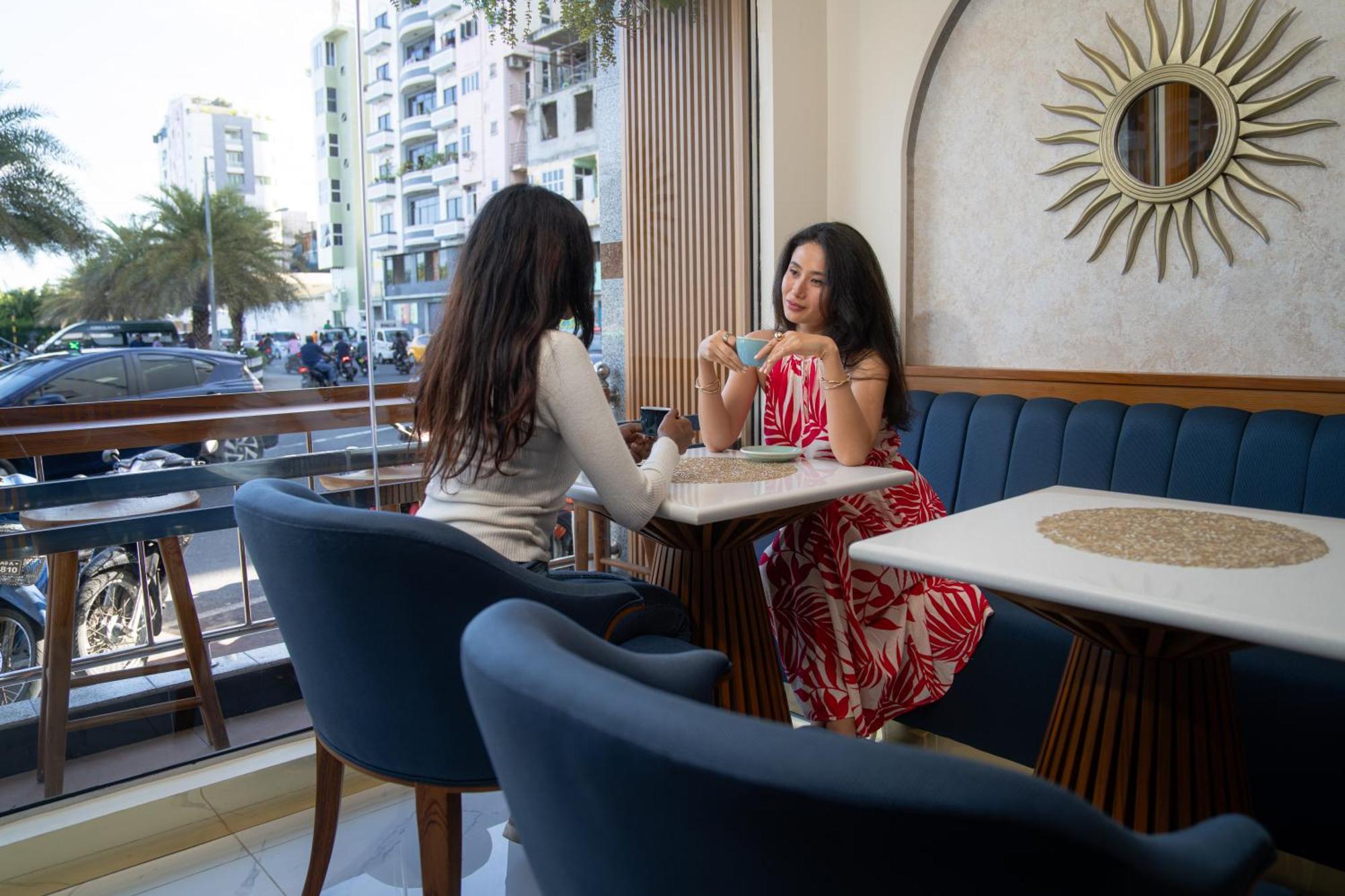 Umet Seaview Hotel With Free Airport Pick Up And Drop T&C Apply Мале Экстерьер фото