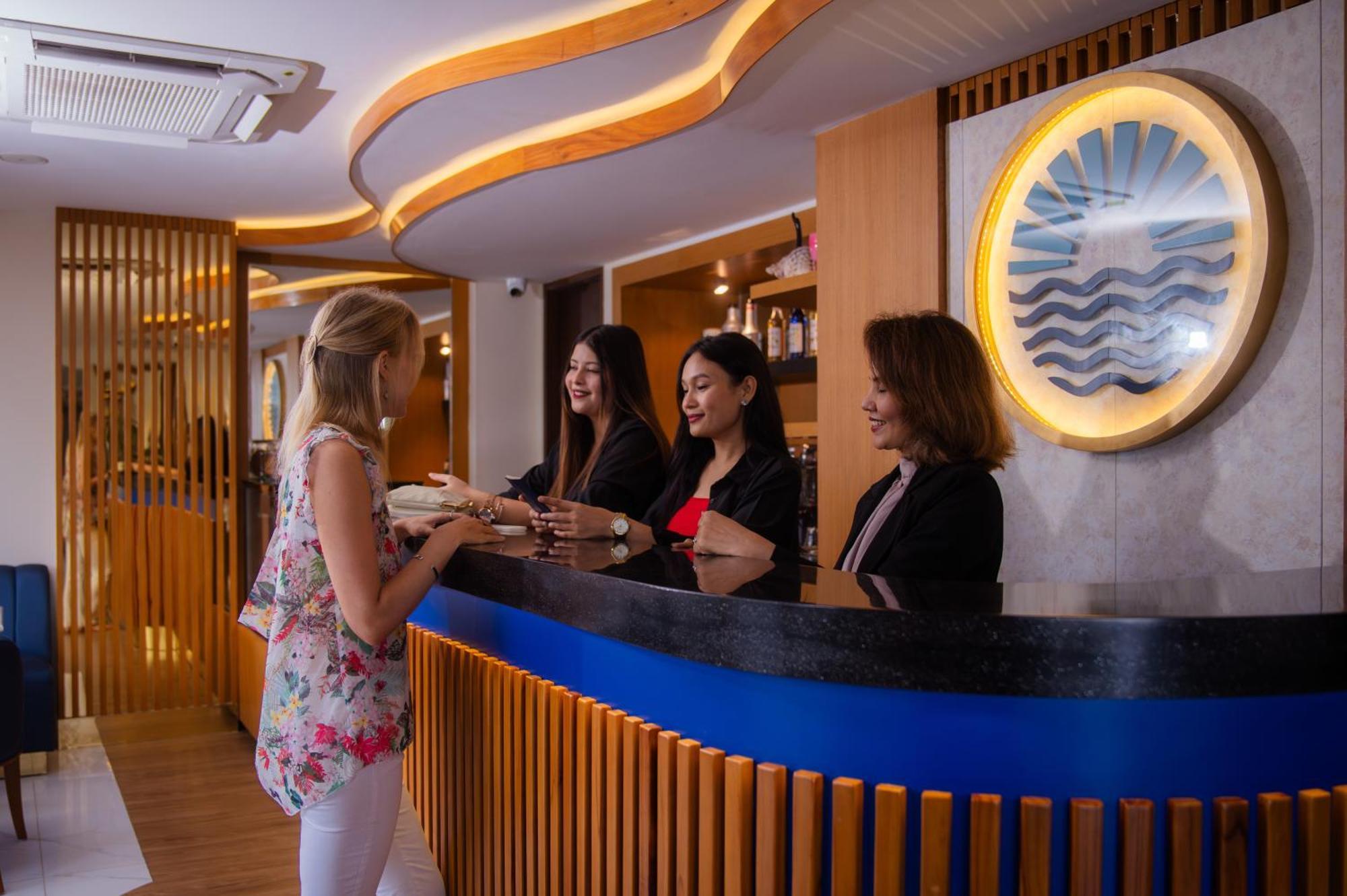 Umet Seaview Hotel With Free Airport Pick Up And Drop T&C Apply Мале Экстерьер фото