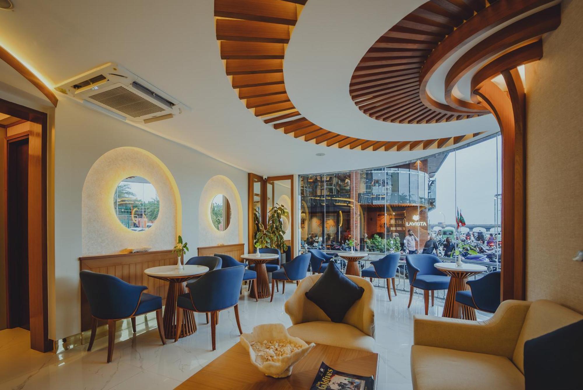 Umet Seaview Hotel With Free Airport Pick Up And Drop T&C Apply Мале Экстерьер фото