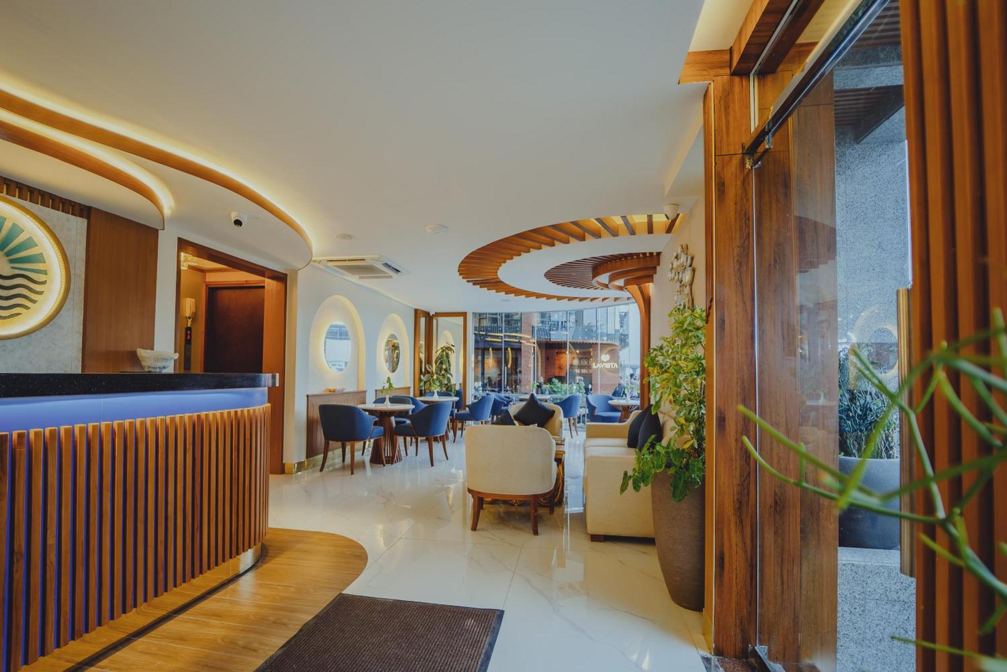 Umet Seaview Hotel With Free Airport Pick Up And Drop T&C Apply Мале Экстерьер фото